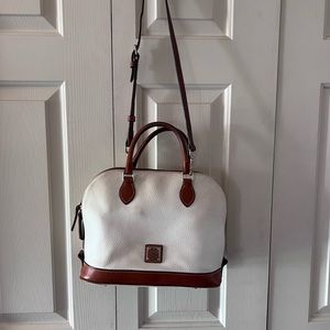 Dooney & Bourke leather cream satchel handbag